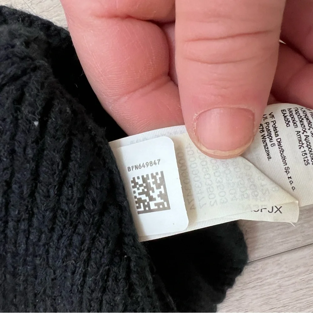 The North Face Black Knit Beanie Hat | Logo Patch | One Size